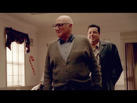 The Sopranos - Junior Soprano takes over the asylum