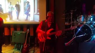 Mariposa traicionera