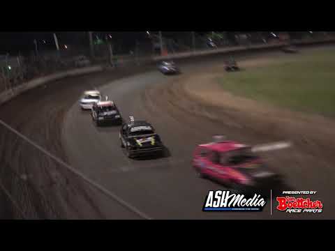 Junior Sedans: 2015/16 CQ Title - Prelim A-Main - Rockhampton Speedway - 26.03.2016