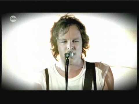 The van Jets - The Future (Live)