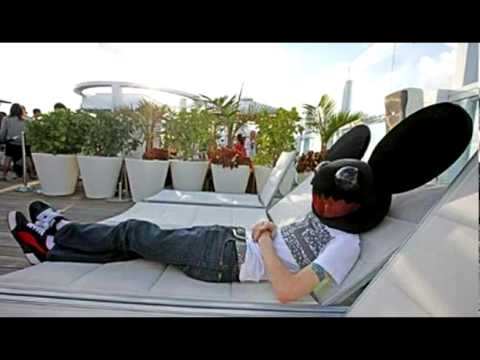 Deadmau5 vs. La Roux - In For The Strobe (Bladrunner Bootleg Mix)