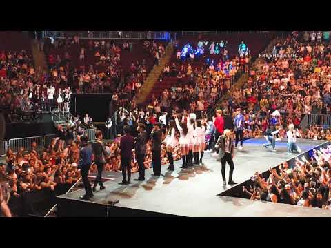 [FANCAM] 170623 KCON17NY - DAY 1 Concert Ending (Full View)