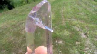 preview picture of video 'Spectacular Arkansas Quartz Crystal Penetrator Point'