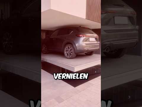 Garagelift Drukt Auto Helemaal Plat 🚗😂 (@valentinloiseau.ai/TT)
