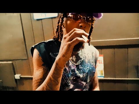 Mack Manns - Get Busy (Official Video)