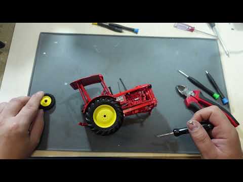 1953 Hanomag R35 Traktor 1:18 Minichamps