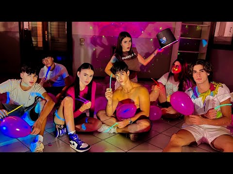 PIGIAMA PARTY A COPPIE💞☠️ *ESCAPE ROOM 2* - by Charlotte M.