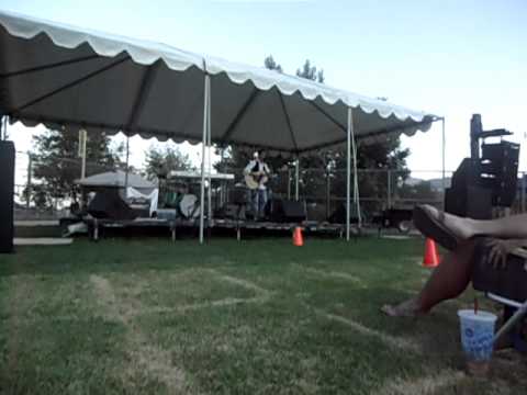 Michael Dayvid-Elsinore Concert(I would walk 500 miles)