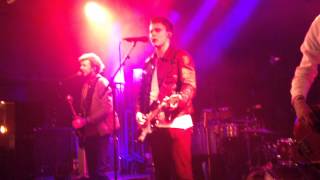 Elias Kaskinen ja Päivän sankarit - Aina minä jään  @ Yo-talo, Tampere 18.10.2014