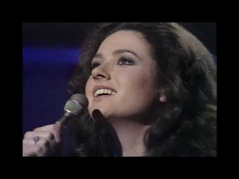 Gigliola Cinquetti - Si (Eurovision 1974 Italy) HQ