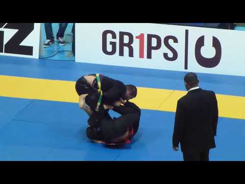 Tarik Hopstock vs Gustavo Batista - IBJJF European Open 2016 - Purple Adult - Open