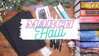 Book Haul / OwlCrate SPOILER / Stationary Haul / Dingbats B5 Notebook Review / Bullet Journal Haul