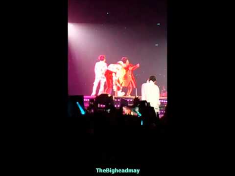 150927 SHINee :: SWC4 in BKK - 321 :: Onew Minho "Crazy dance"