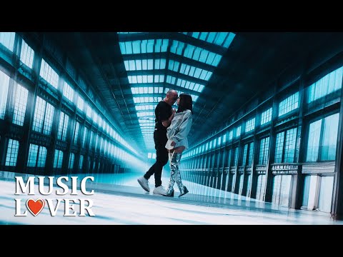 Mellina ✗ What's UP - Un Pahar de Rom | Videoclip Oficial