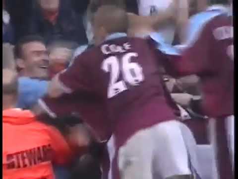 Davor Suker (West Ham) - 26/08/2000 - West Ham 2x2 Manchester United - 1 gol