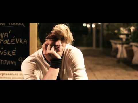 Kyanid - Kyanid - Blonďatá [ oficiální videoklip ]