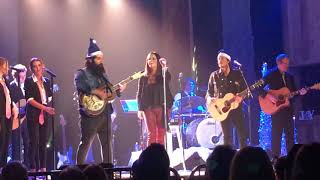 Sara Evans with Everette O Come All Ye Faithful Renfro Valley 12042021
