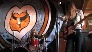 THE BLACK PINE - EARLY MORNING- LIVE AT CLEAN AIR CLEAN STARS FESTIVAL - PAPPY AND HARRIET'S
