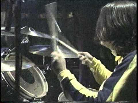 Mike Watt with Vedder, Grohl, Smear  - Jon Stewart 1995