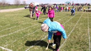 preview picture of video 'Star 103.7 Easter Egg Roll 2015; 8-12 Year Old Race 1'