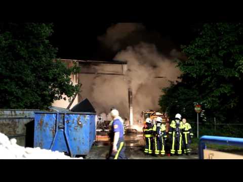 Stankoverlast door grote brand in Waalwijk