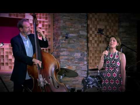 Julie Mack / David Jernigan Duo - No Moon at All