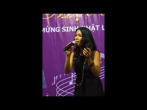 Thể hiện bởi Thanh Tuyền Ebony