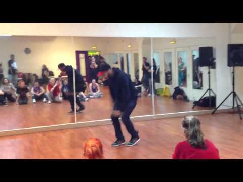 Juste Debout Schoolにて