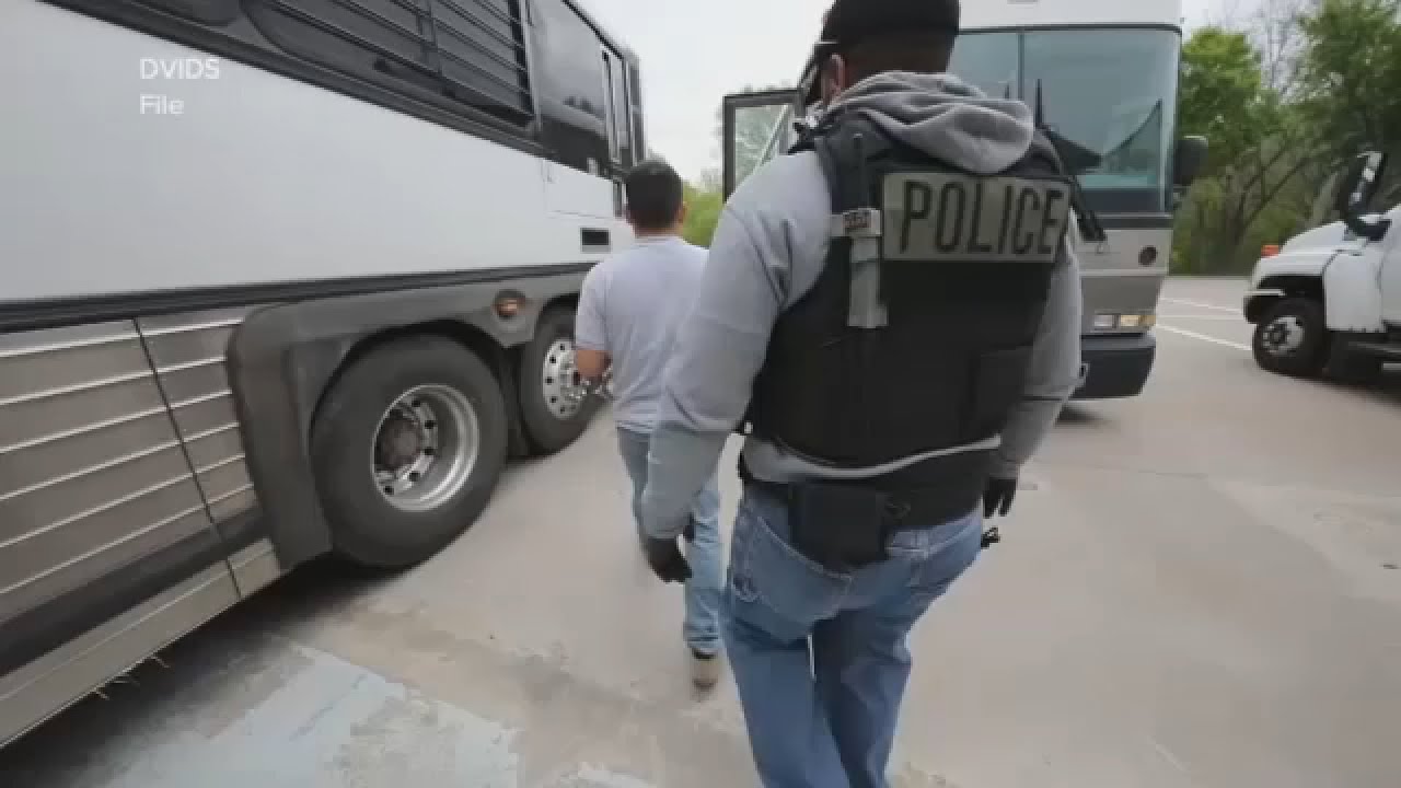 New guidance for NYC workers encountering immigration agents on city property