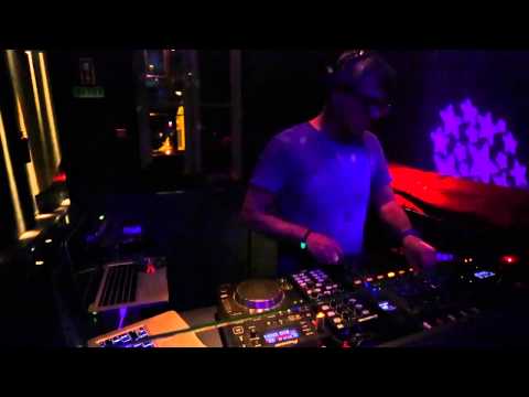 Emanuel - DJ LIVE TV & DANCE LEVEL Underground Clubbing Session (Griffon's Club)