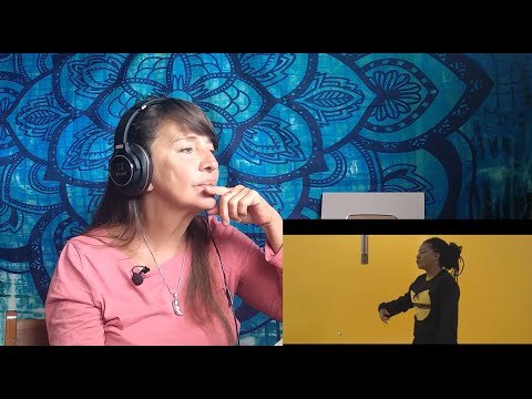 PSICOLOGA REACCIONA A GABYLONIA/BOOMBAP(VIDEO OFICIAL)