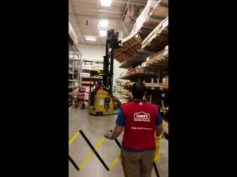 Forklift Trouble at Lowe's - FAIL