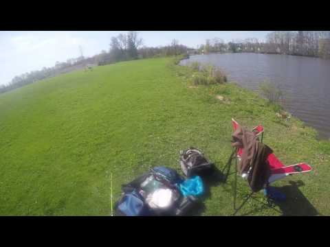Carp fishing with boilies, sweet corn and red venom