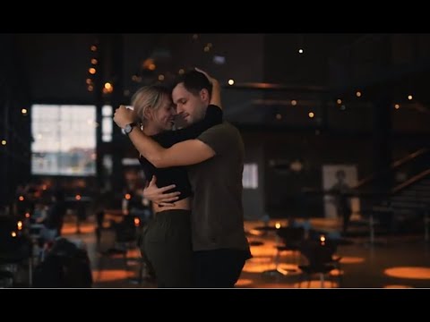 Erik & Katinka bachata - Cada vez que despiertes (DJ Alejandro bachata remix)