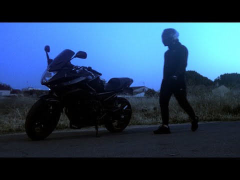 AM La Scampia - Valentino (Lyrics Video) - Album Triste fête