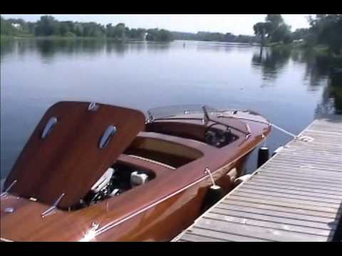 Wooden Boats in motion, Clarion RA 23 barrelback