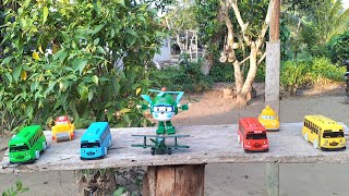 Mainan Mobil Bus Tayo dan Mainan Robocar Poli