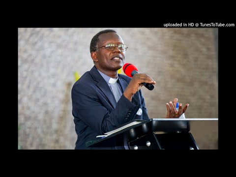 Rev. Antoine Rutayisire yavuguruje abigisha ko 666 ari umubare wa Papa