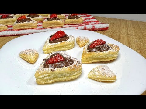 Cuori di pasta sfoglia nutella e fragole | Ricetta furba San Valentino
