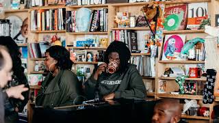 Download lagu Daniel Caesar - Japanese Denim (Tiny Desk Concert) mp3