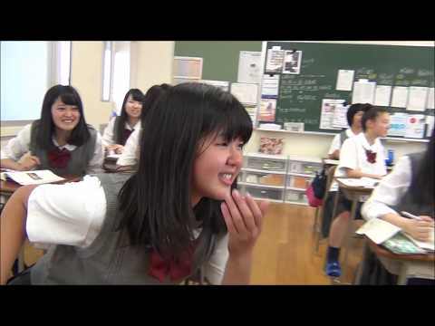 Japanese Girls Chase American Exchange Student !CRINGE ALERT! Video
