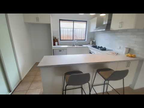 100 Lyrebird Dr, Carrum Downs, VIC 3201, 4 कमरे, 2 बाथरूम, House
