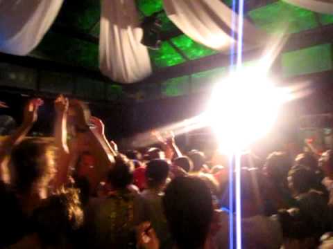 Axwell @ Hamnplan 5 Visby 17/7 2009 - Be More Time (Laidback Luke Bootleg)