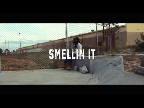 QBrady - Smellin It (OFFICIAL VIDEO)