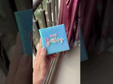 Cute and simple gift wrap idea for birthday gifts 😍