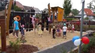 preview picture of video 'Stadt Gera, Großaga, Forststraße, Neugestaltung Teichumfeld und Spielplatz, Einweihung 25.07.2013'