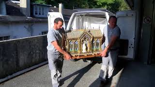 Lourdes: Besuch des Reliquienschreins der Heiligen Bernadette in Deutschland