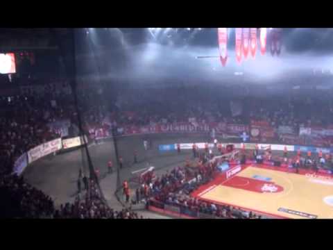 OLYMPIAKOS 82-76 pao...2-6-2012...O LAOS TOU THRYLOU POU TOUS EPNIKSE
