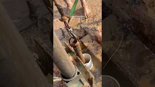 Download lagu Professional Steps in Water Drill Pipe Removal #shorts #tips #work mp3