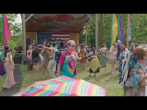 Bad Moon on the Rise - The 6 Pak - Hippie Fest